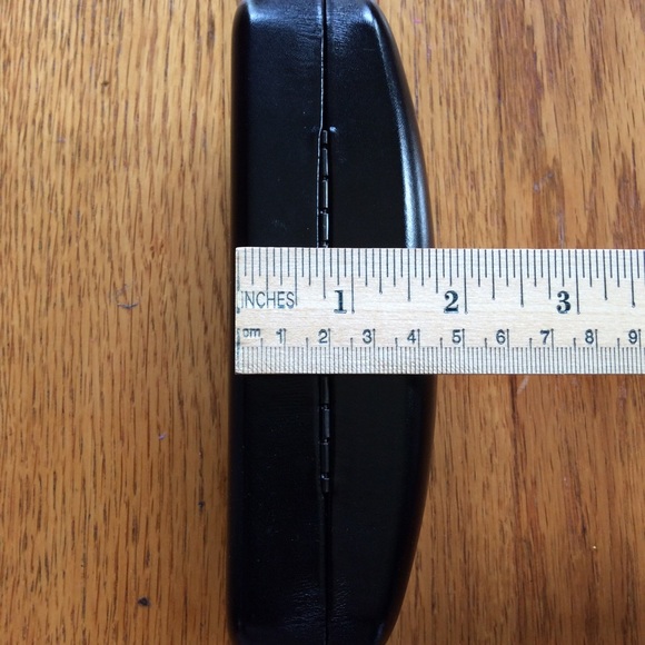 Coach Clamshell Glass Case - Picture 5 of 10